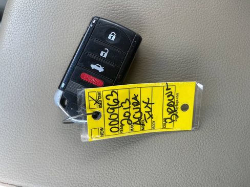 Used 2013 Acura ILX w/ Technology Package FWD image 31
