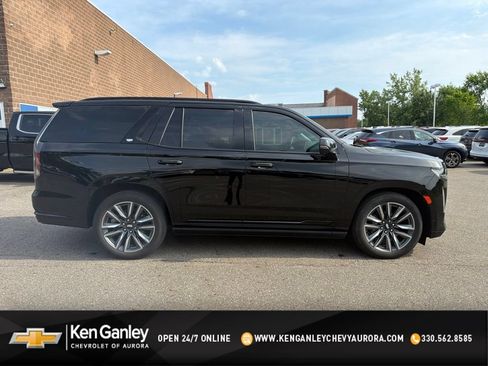 Used 2022 Cadillac Escalade Sport Platinum AWD/4WD image 1
