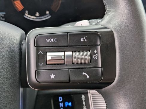 Used 2025 Hyundai Santa Fe SEL FWD image 21