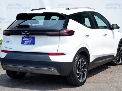 Used 2022 Chevrolet Bolt EUV Premier image 3