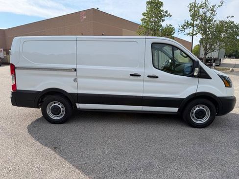 Used 2019 Ford Transit 150 130 Low Roof RWD image 37