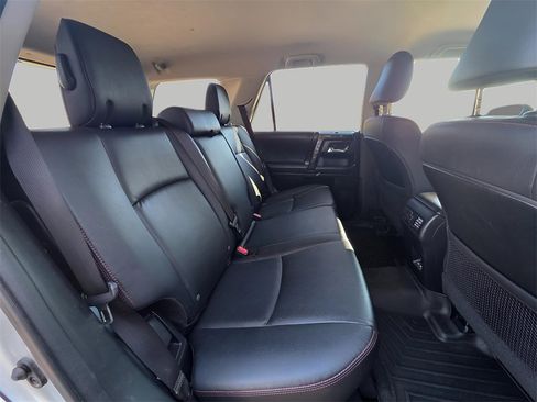 Used 2023 Toyota 4Runner TRD Off-Road Premium image 9