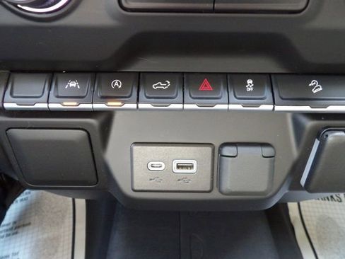 Used 2023 Chevrolet Silverado 1500 Custom Trail Boss image 23