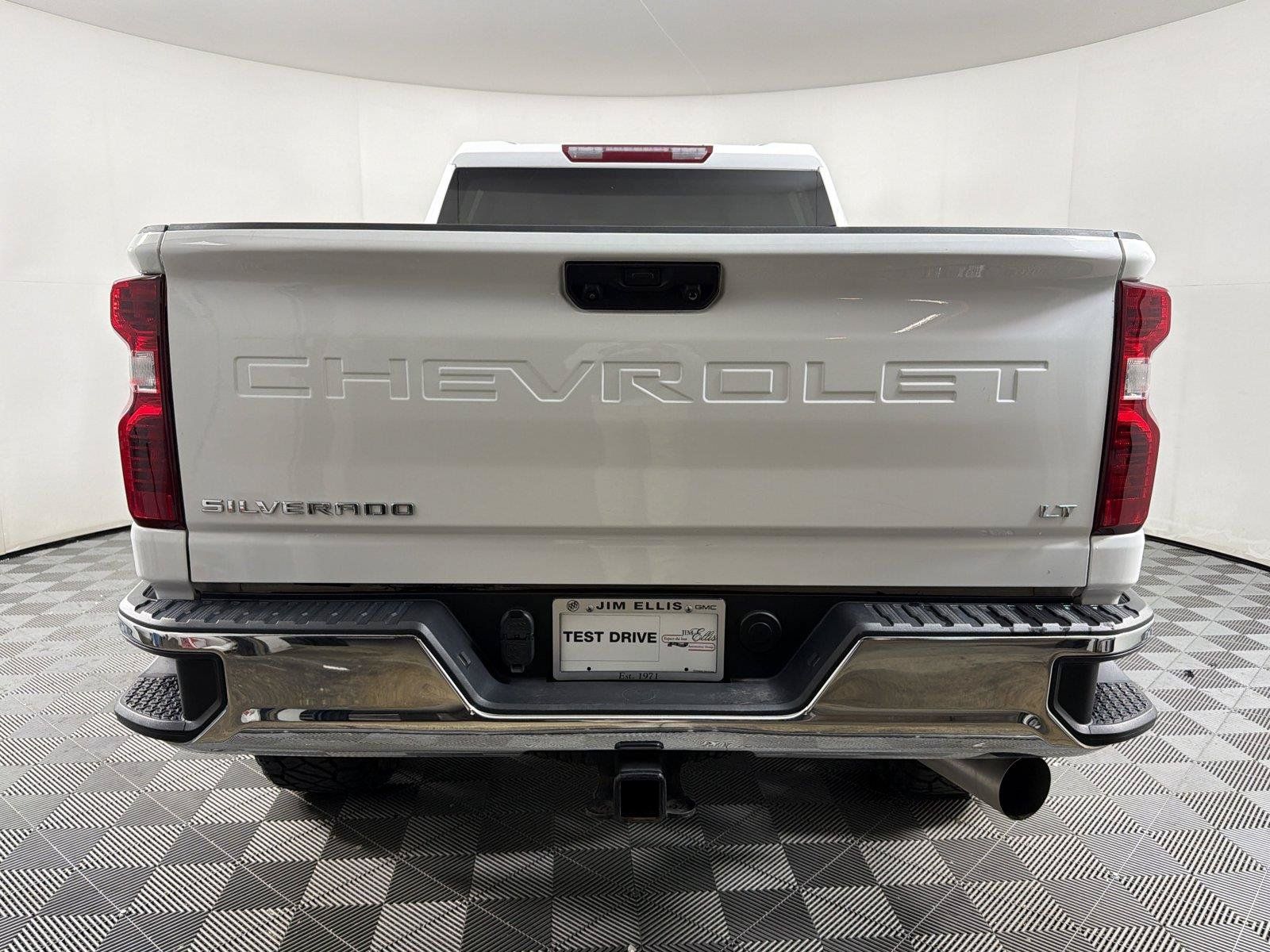 Used 2024 Chevrolet Silverado 2500 LT AWD/4WD image 5