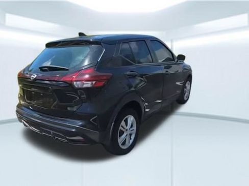 Used 2024 Nissan Kicks S FWD image 5