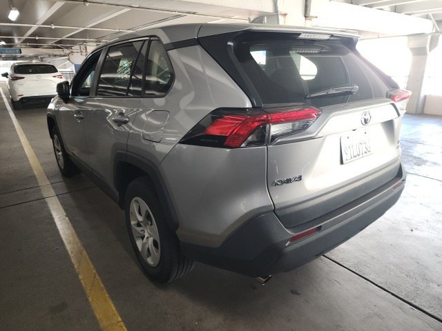 Used 2025 Toyota RAV4 LE AWD/4WD image 3