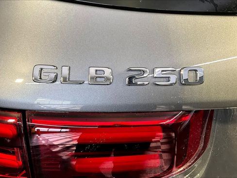 New 2026 Mercedes-Benz GLB 250 4MATIC image 6