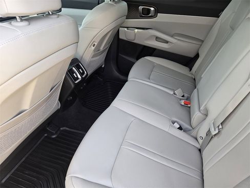 New 2026 Kia Sorento S image 19