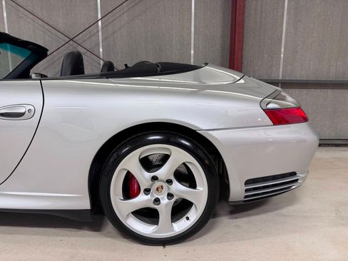 Used 2004 Porsche 911 Carrera 4S AWD/4WD image 12