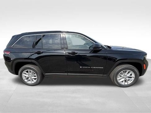 New 2026 Jeep Grand Cherokee Laredo X RWD image 7