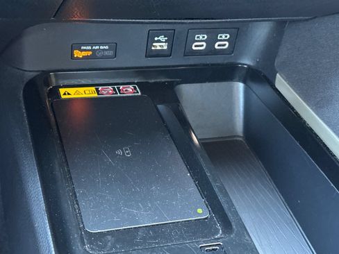 Certified 2025 Toyota Camry LE FWD image 31