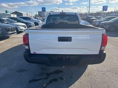 Used 2020 Toyota Tacoma SR image 6
