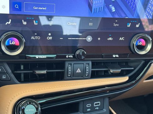 Certified 2025 Lexus NX 450h+ AWD w/ Accessory Package (Z2) image 23