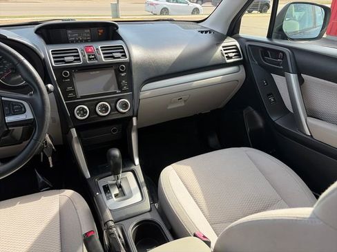 Used 2017 Subaru Forester 2.5i w/ Popular Package #2A AWD/4WD image 30
