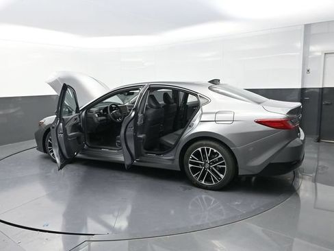 New 2025 Toyota Camry XLE w/ Premium Plus Package FWD image 38