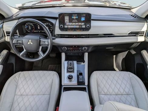 Used 2022 Mitsubishi Outlander SEL FWD image 14