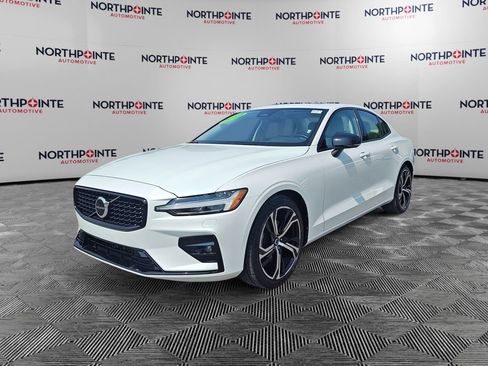 Used 2024 Volvo S60 B5 Core AWD/4WD image 2