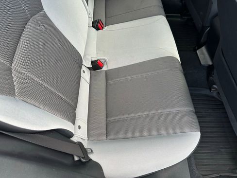 Used 2019 Subaru Crosstrek 2.0i image 18