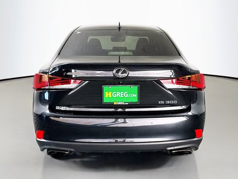 Used 2018 Lexus IS 300 w/ Comfort Package image 8
