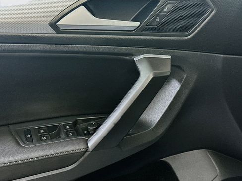 Used 2022 Volkswagen Tiguan S w/ Driver Assistance Package image 15