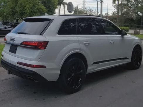 Certified 2025 Audi Q7 2.0T Premium Plus AWD/4WD image 8