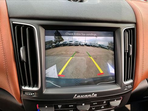 Used 2019 Maserati Levante S GranSport image 25