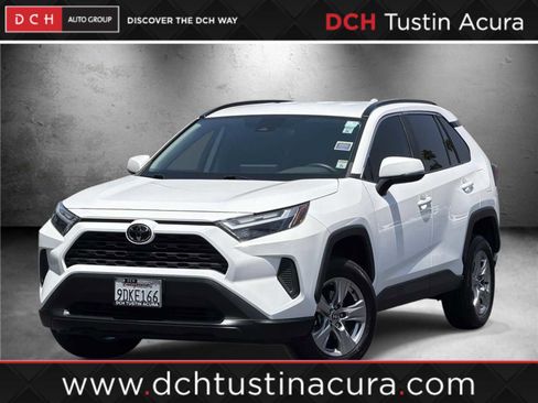 Used 2022 Toyota RAV4 XLE FWD image 1