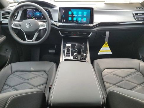 New 2026 Volkswagen Atlas Cross Sport SE image 19