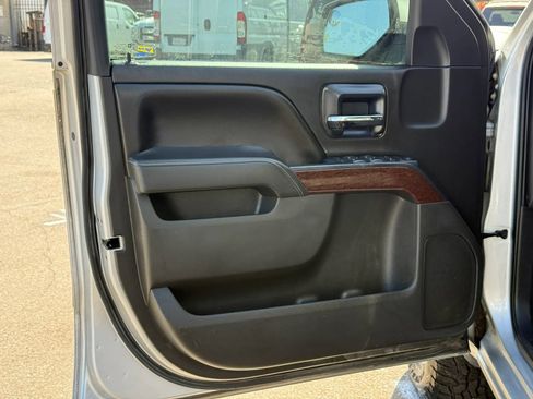 Used 2014 GMC Sierra 1500 SLE w/ SLE Value Package AWD/4WD image 13