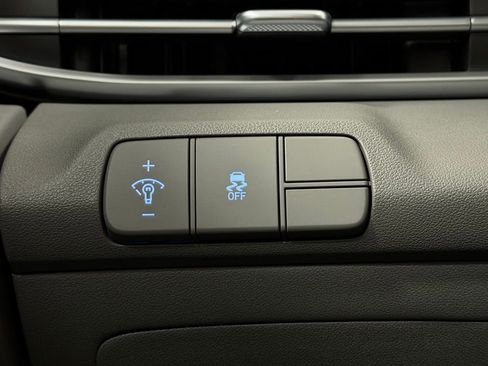 Certified 2026 Hyundai Elantra Sport image 14