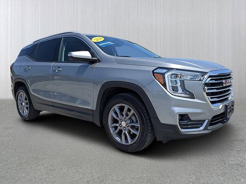 Used 2024 GMC Terrain SLT AWD/4WD image 1