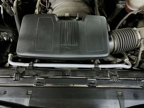 Used 2021 GMC Yukon Denali w/ Denali Premium Package image 34