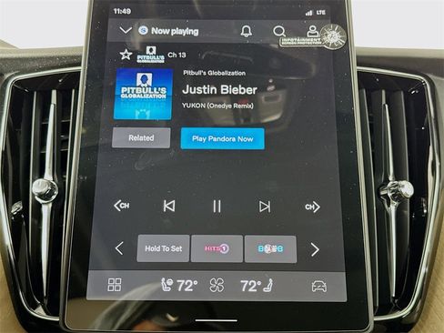 New 2026 Volvo XC60 B5 Plus w/ Protection Package Premier image 14