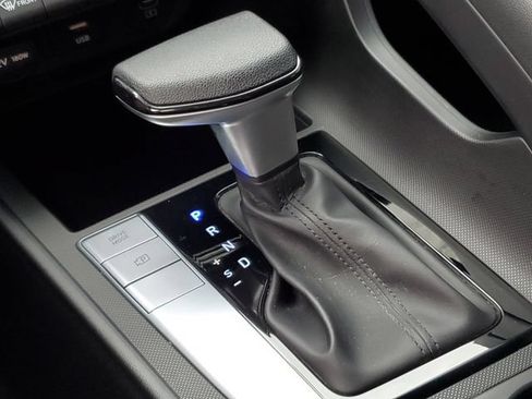 Certified 2024 Hyundai Elantra SEL FWD image 31