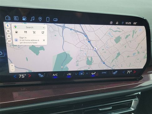 Certified 2025 Chevrolet Traverse Z71 w/ LPO, Cargo Package image 14