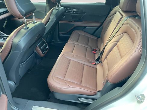 New 2026 Lincoln Nautilus Reserve w/ Jet Appearance Package AWD/4WD image 13