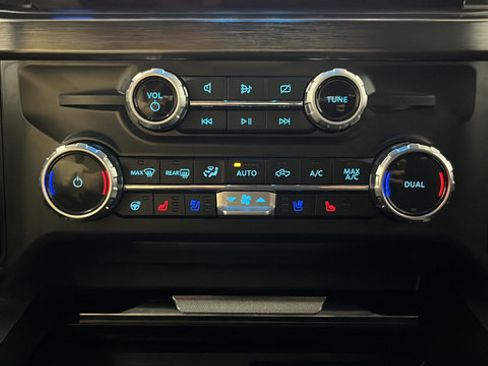 Used 2024 Ford F250 Lariat w/ Lariat Ultimate Package AWD/4WD image 20