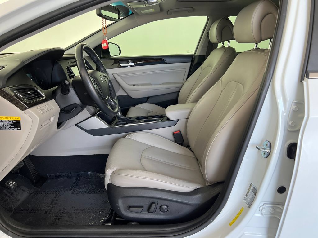 Used 2017 Hyundai Sonata Limited FWD image 12