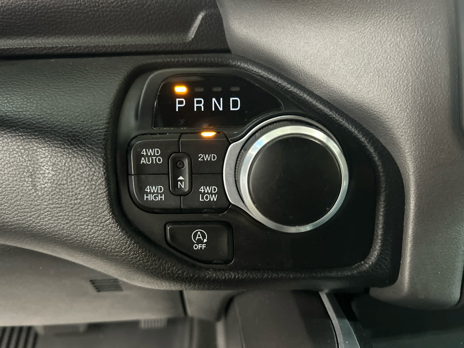 Used 2022 RAM 1500 4x4 Crew Cab image 7