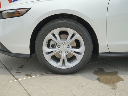 New 2026 Honda Accord LX image 12
