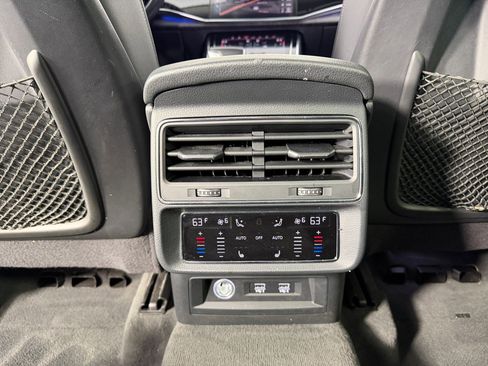 Used 2019 Audi Q8 Prestige w/ Adaptive Chassis Package image 28
