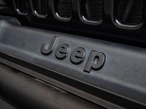 Used 2003 Jeep Wrangler Rubicon AWD/4WD image 3