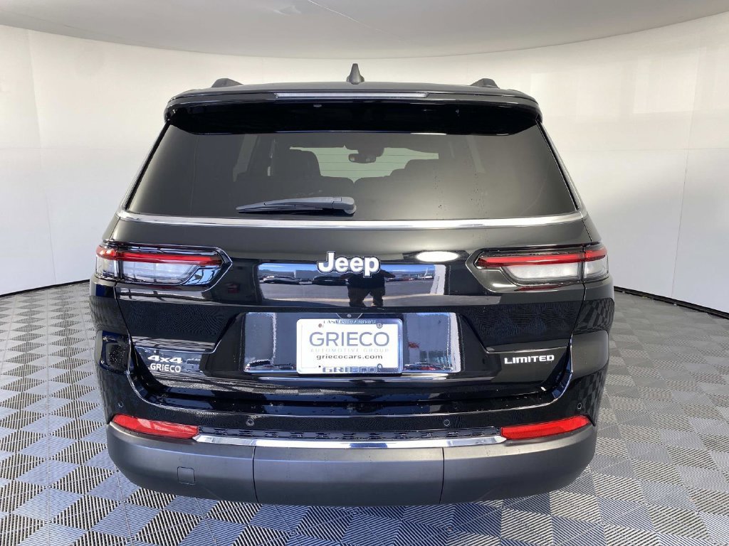 Used 2024 Jeep Grand Cherokee L Limited AWD/4WD image 7