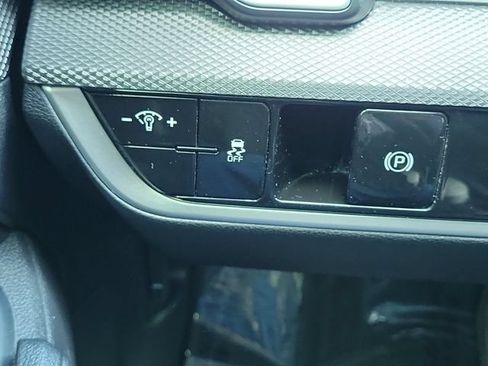 Used 2024 Kia Sportage LX FWD image 31