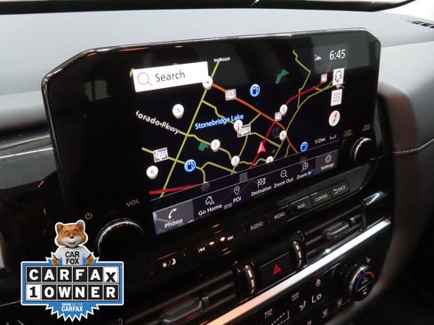 Used 2024 Nissan Pathfinder SL w/ Lighting Package (N92) FWD image 18