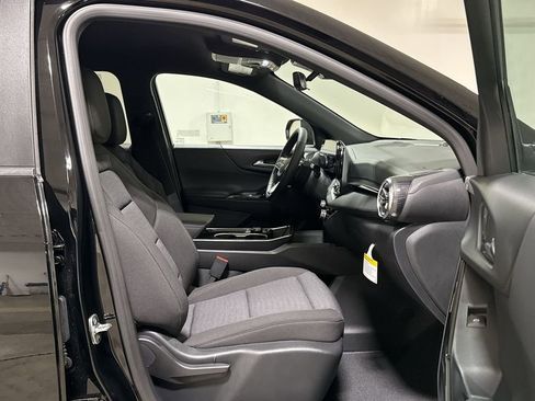 New 2026 Chevrolet Equinox LT w/ Safety and Technology Package AWD/4WD image 22