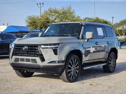 Used 2024 Lexus GX 550 550 Luxury w/ Accessory Package (Z1) image 3