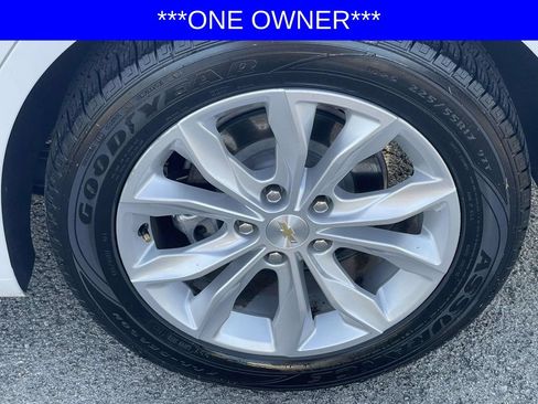 Used 2025 Chevrolet Malibu LT FWD image 9