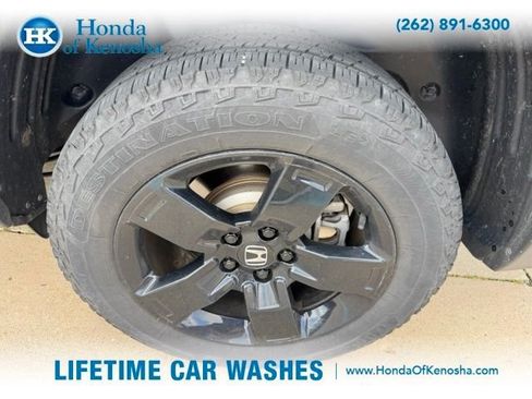 Used 2024 Honda Ridgeline Black Edition image 3