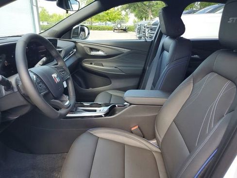 New 2026 Buick Envista Sport Touring w/ Convenience I Package FWD image 18